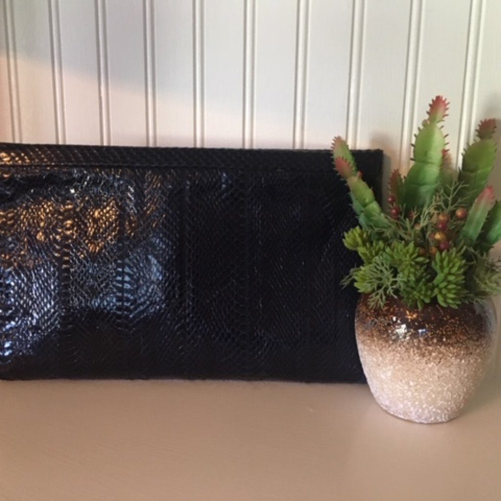 SFA Navy Eel Skin leather lined zip clutch purse